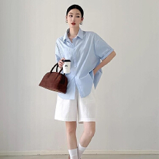批发夏季<b class='q'>通勤</b>polo领浅蓝色短袖衬衫女夏季新款高级感休闲百搭时髦上衣