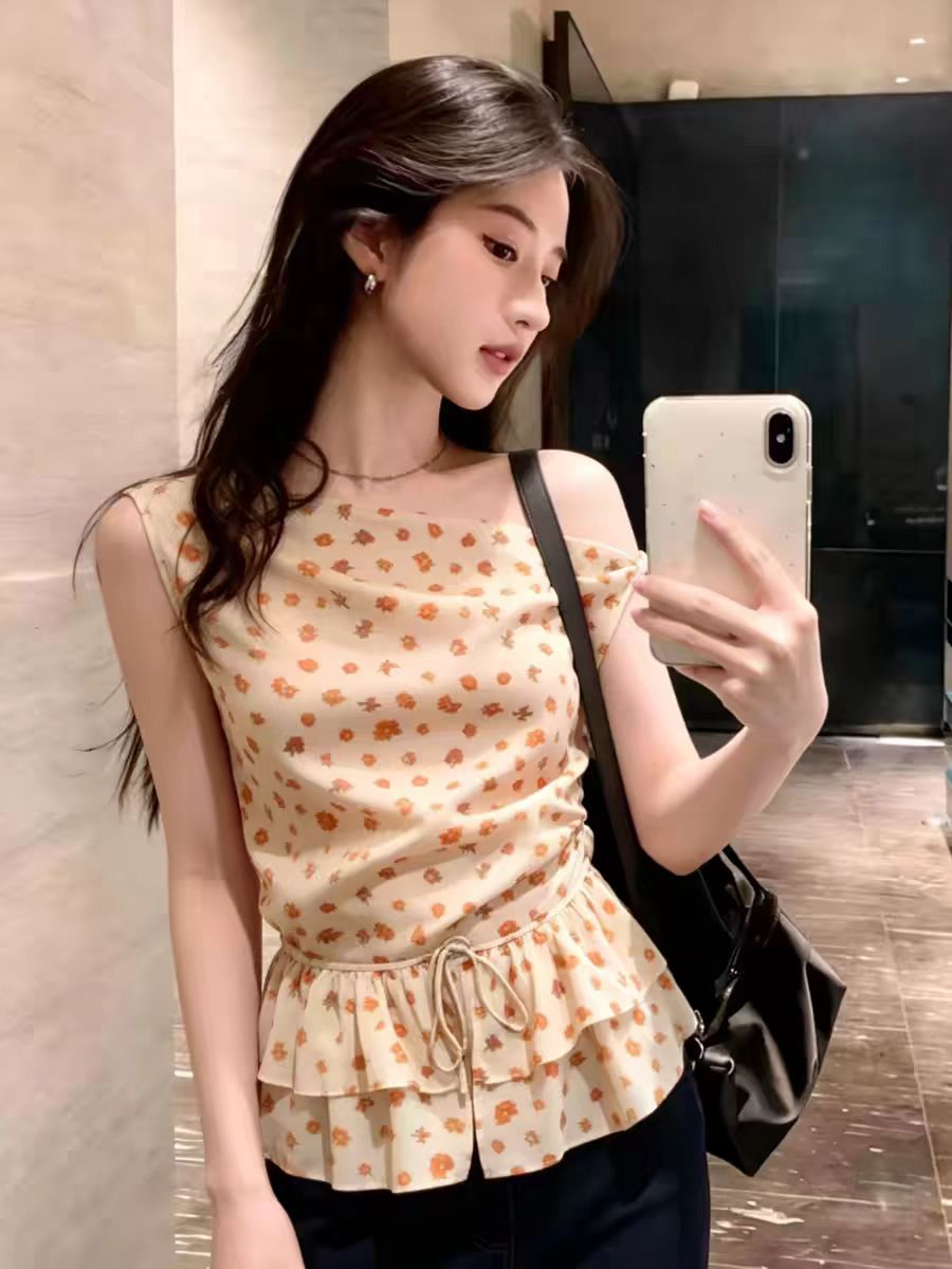 RY3677# 2026夏季新款别致设计感绝美碎花斜肩显瘦无袖衬衫