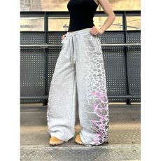 批发纯棉复合发泡印花豹纹字母印花弯刀卫裤女宽松休闲阔腿裤运动裤