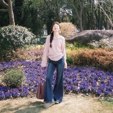 批发深色高腰不贴腿喇叭牛仔<b class='q'>裤</b>女2025秋季复古<b class='q'>韩版</b>洋气高个子阔腿长<b class='q'>裤</b>