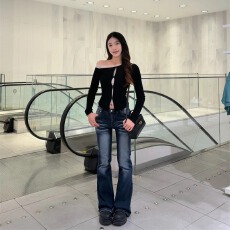 批发微喇<b class='q'>牛仔</b>裤女加绒加厚美式辣妹低腰修身显瘦加长版马蹄喇叭裤