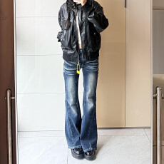 批发复古辣妹风显瘦修身<b class='q'>牛仔裤</b>女秋季2026年新款水洗微喇拖地马蹄裤子