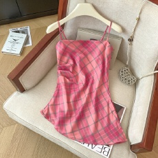 批发实拍彩色多巴胺格子吊带上衣女夏季新款设计感褶皱外穿性感小衫