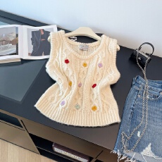 批发实拍韩系工艺钩花显瘦叠穿马甲女秋冬季新款小清新洋气舒适背心
