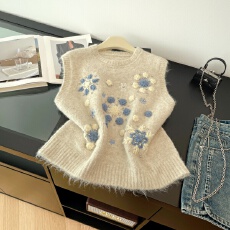 批发实拍工艺烫钻提花洋气叠穿马甲女秋冬季新款显瘦日常百搭气质背心