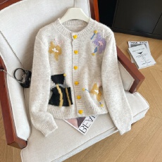 批发实拍秋冬季新款趣味小清新软糯毛衣女宽松百搭洋气舒适显瘦外套