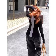 批发<b class='q'>莫代尔</b>十字架印花方领长袖<b class='q'>T</b><b class='q'>恤</b>女秋季款修身显瘦打底百搭辣妹上衣