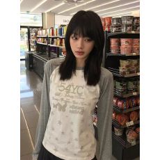 批发美式复古<b class='q'>长袖</b><b class='q'>T</b><b class='q'>恤</b>女设计感休闲百搭圆领打底衫潮