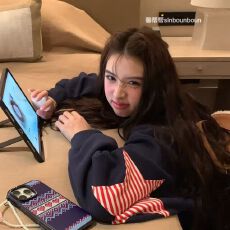 批发加绒 后包领（纯棉华棉复合）<b class='q'>卫衣</b>女