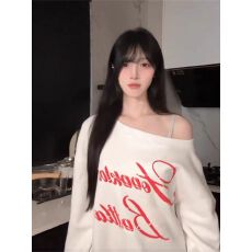 批发美式辣妹印花斜肩<b class='q'>卫衣</b>女时尚性感慵懒宽松