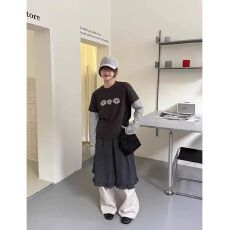 批发街头复古三朵小花拼接撞色条纹显瘦假两件长袖<b class='q'>T</b><b class='q'>恤</b>上衣