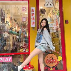 批发斜领曼巴棉300克 后包领彩色内外同色印花长袖宽松<b class='q'>套头卫衣</b><b class='q'>女</b>