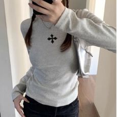 批发黑色圆领正肩长袖上衣女春秋<b class='q'>新款</b>小众设计感内搭外穿辣妹<b class='q'>打底衫</b>女