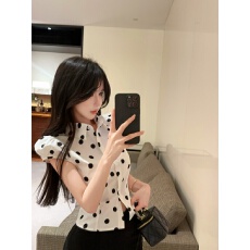 批发已出货 甜美polo领<b class='q'>波点</b>收腰泡泡袖<b class='q'>衬衫</b>修身显瘦气质别致独特上衣