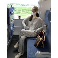 批发已出货 罩衫休闲运动女小众又酷又飒<b class='q'>裤</b>子两件套