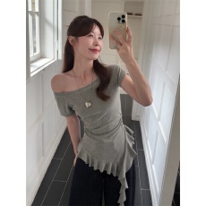 批发已出货 一字肩开叉<b class='q'>T</b><b class='q'>恤</b>2025新款夏季修身显瘦不规则飘带纯欲上衣