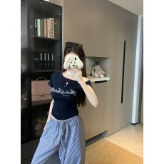 批发已出货 重工烫钻扭结斜肩短袖<b class='q'>T</b><b class='q'>恤</b>女夏季显瘦百搭露肩上衣