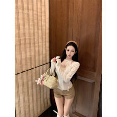 批发已出货 女秋<b class='q'>冬</b>纯欲上衣蕾丝打底衫内搭