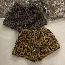 批发已出货 秋冬款时尚抽绳高腰复古豹纹加厚保暖阔腿短<b class='q'>裤</b>女