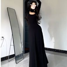 批发已出货 黑色<b class='q'>连衣裙</b>子女初冬2025新款高级感内搭打底气质修身长裙