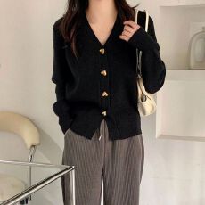 批发已出货 红色针织开衫女短款2026春装新款<b class='q'>韩版</b>修身显瘦V领薄外套