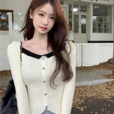 批发已出货 拼色方领打底衫2026春季新款针织衫洋气针织短款<b class='q'>毛衣</b><b class='q'>女</b>
