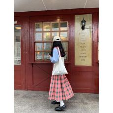 批发已出货 粉色迷雾格纹半身裙学院风春秋<b class='q'>冬</b>新款中长款A字裙百褶裙