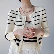 批发已出货 撞色条纹针织开衫女士2026年春季内搭条纹背心上衣<b class='q'>两件套</b>