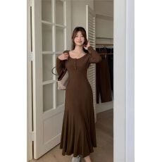 批发已出货 小众气质遮肚子赫本风连衣裙收腰时尚显高百搭鱼尾长裙