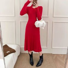 批发已出货 打底连衣裙春季森系配大衣的内搭中长款法式修身毛衣裙