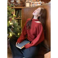 批发已出货 镂空挂脖针织衫女冬季新年圣诞穿搭保暖毛衣上衣