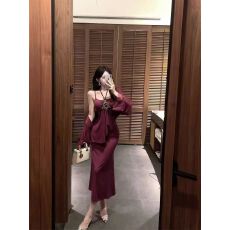 批发已出货 温与柔遮肚设计感<b class='q'>吊带</b>裙<b class='q'>时尚</b>百搭纯欲<b class='q'>时尚</b>气质鱼尾连衣裙