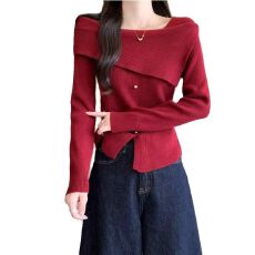 批发已出货 设计感小众针织衫女秋冬锁骨一字肩毛衣独特漂亮方领上衣