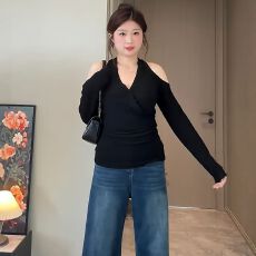 批发已出货 v领露肩上衣女装2025秋冬季新款收腰显瘦长袖T恤<b class='q'>打底衫</b>