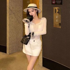 批发已出货 法式气质蕾丝拼接设计镂空打底女秋<b class='q'>冬</b>新款上衣