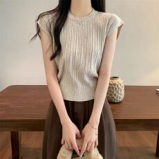 批发韩系简约温柔风针织衫不规则设计感小众短袖夏季新款显瘦上衣女
