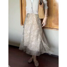 批发法式温柔风几何印花a字半身裙2026春夏不规则高腰垂感飘逸中长裙