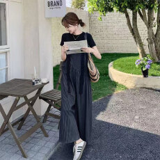 批发<b class='q'>气质</b>休闲套<b class='q'>装</b>女短袖显瘦2026夏季新款小众设计感条纹背带<b class='q'>裤</b>上衣