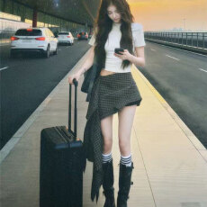 批发2026新款白色短袖T恤<b class='q'>格子</b>半身连衣裙女夏季气质穿搭一整<b class='q'>套装</b>短裙