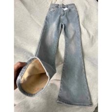 批发韩版浅蓝色微喇<b class='q'>牛仔</b>裤女冬季新款加绒加厚高腰显瘦修身喇叭马蹄裤