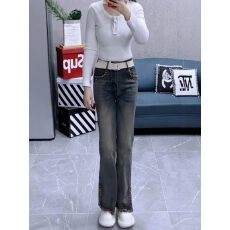 批发2026春季新款高腰时尚感大码女装开叉微喇裤遮肉显瘦百搭<b class='q'>牛仔裤</b>子