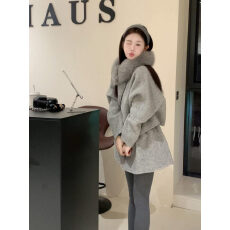 批发千金风灰色呢子<b class='q'>套装</b>女2025冬季新款独特超好看两件套小个子