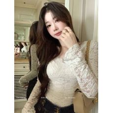 批发EIA一尧【迷人精】V领磨毛长袖上衣女秋冬蕾丝拼接外穿内搭打底衫