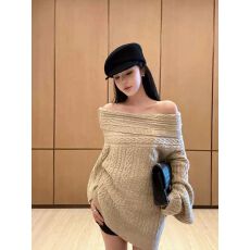 W51灰屿织柔秋冬慵懒风氛围感保暖厚实套头一字肩毛衣