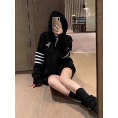 批发三标齐全  潮牌小狗四条杠仿貂毛连帽卫衣女宽松小众时尚开衫外套