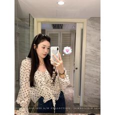 批发草莓跳 荷叶边v领喇叭袖波点衬衫女秋季气质减龄衬衣宽松显瘦上衣
