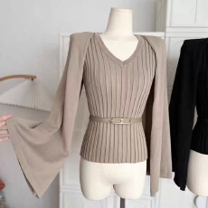 批发斗篷披肩V领假两件收腰针织衫+蕾丝拼接高腰显瘦半身裙秋季套装女