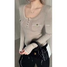 批发十三行圆领磨毛<b class='q'>加绒</b><b class='q'>打底衫</b>2025秋季新款带垫肩辣妹修身显瘦上衣女