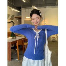 宋正恩克莱因蓝假两件波点拼接麻花V领针织衫女新款春季修身毛衣