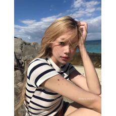 批发8uioio '海岸线环游记'圆领条纹短袖<b class='q'>t</b><b class='q'>恤</b>女春新款弹力修身显瘦上衣